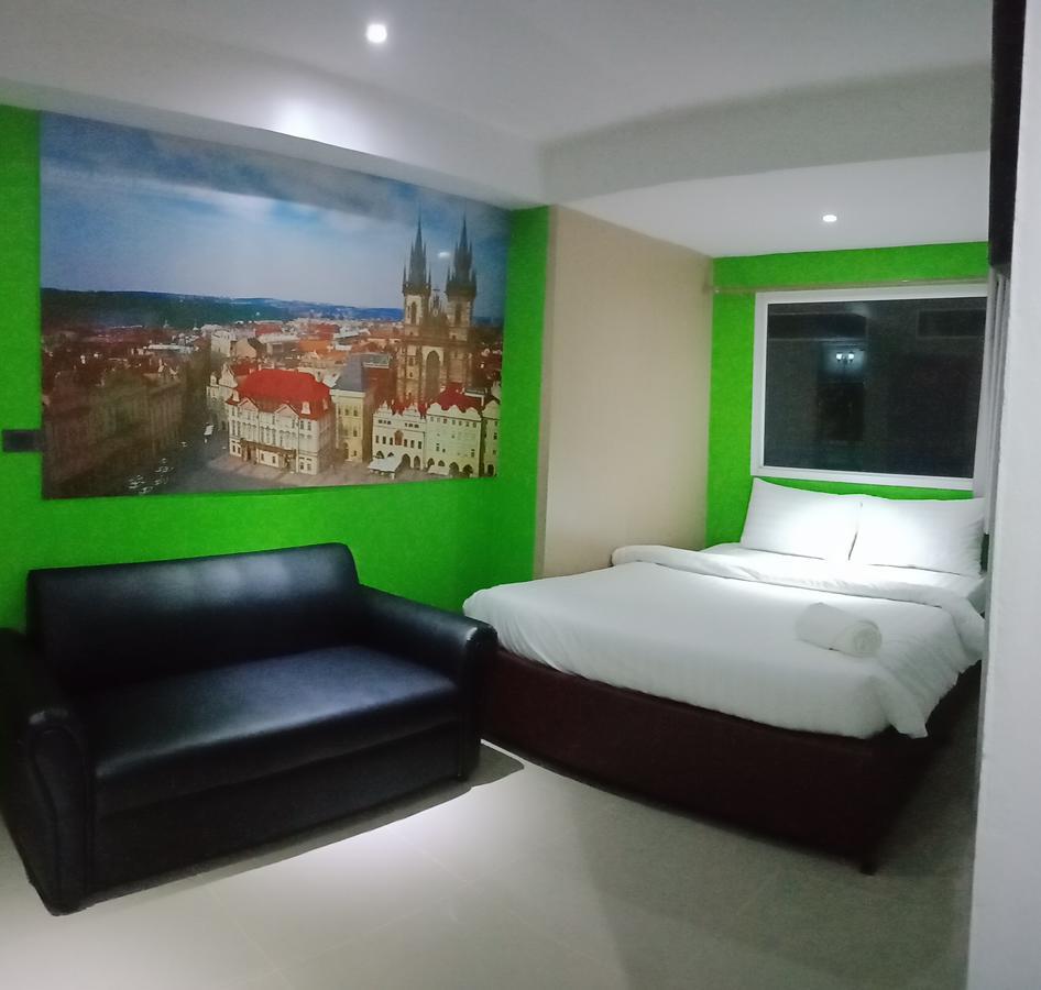 Blue Orchids Hotel Hat Yai Ngoại thất bức ảnh